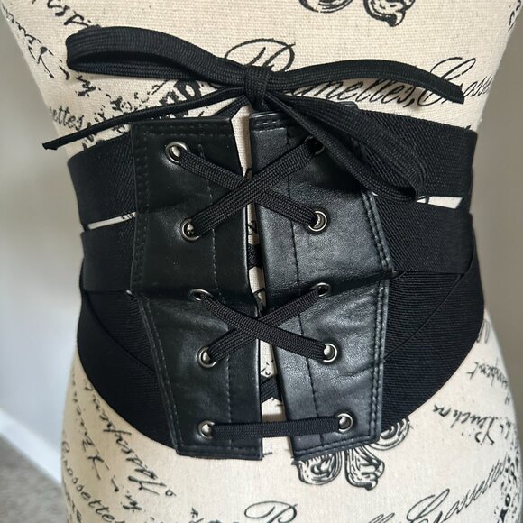 CRISS CROSS BLACK BODY BELT - OS - Picture 3 of 3